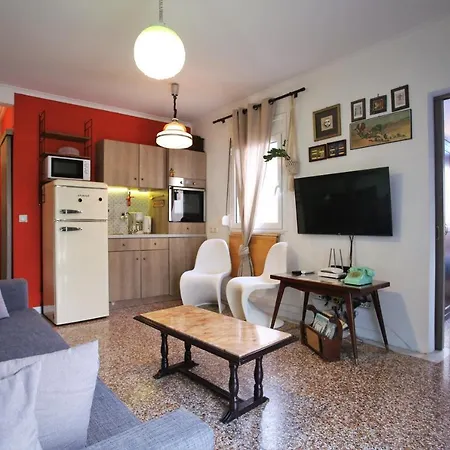 Vintage Apartment By Gk Hospitality Group-2